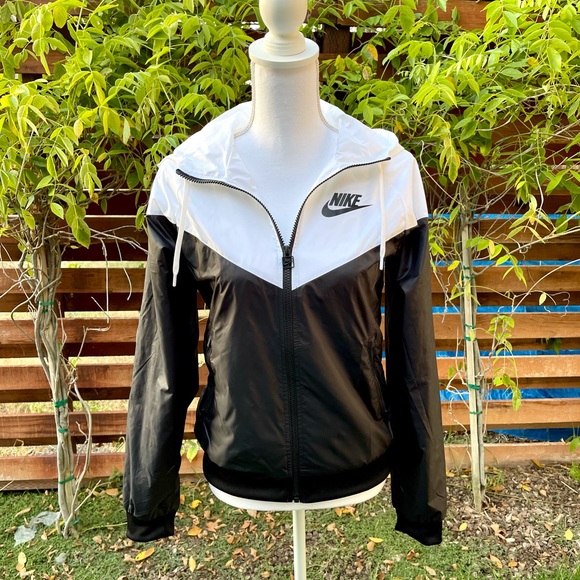 Nike Black/White Windbreaker Zip Hoodie Jacket - Picture 1 of 6
